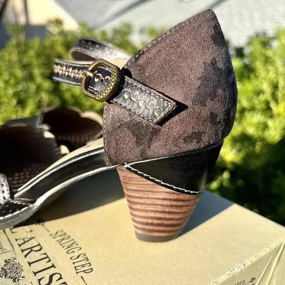 L’Artiste Spring Step Parchelle Black Perforated Mary Jane Heels Size 7.5-8 NEW - Picture 5 of 8